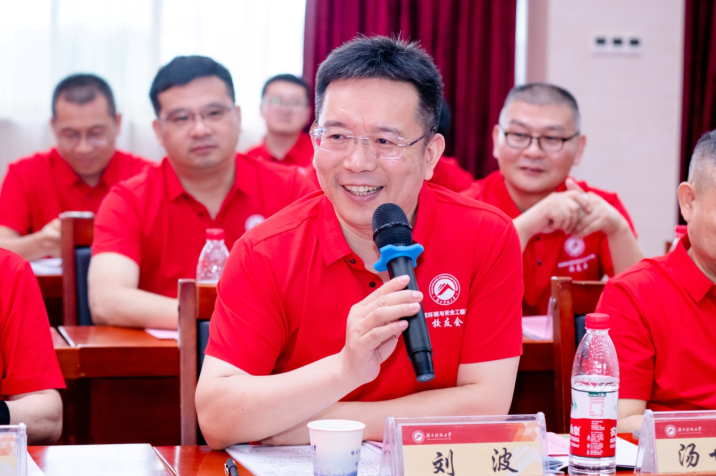 5b3ef8ddf19741518dd1772d80b5fd77.png image.png